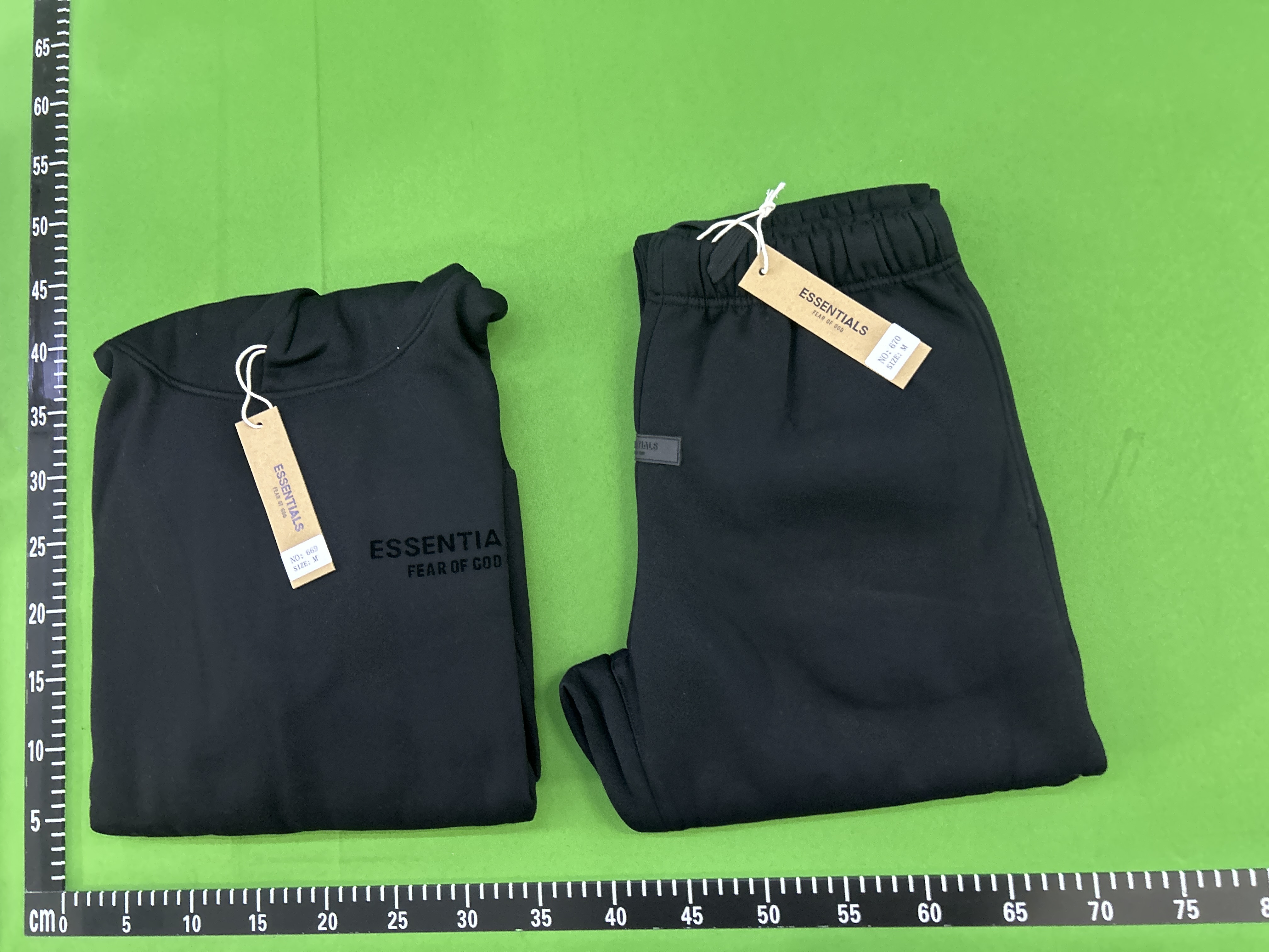 Essentials Set (+24 options)