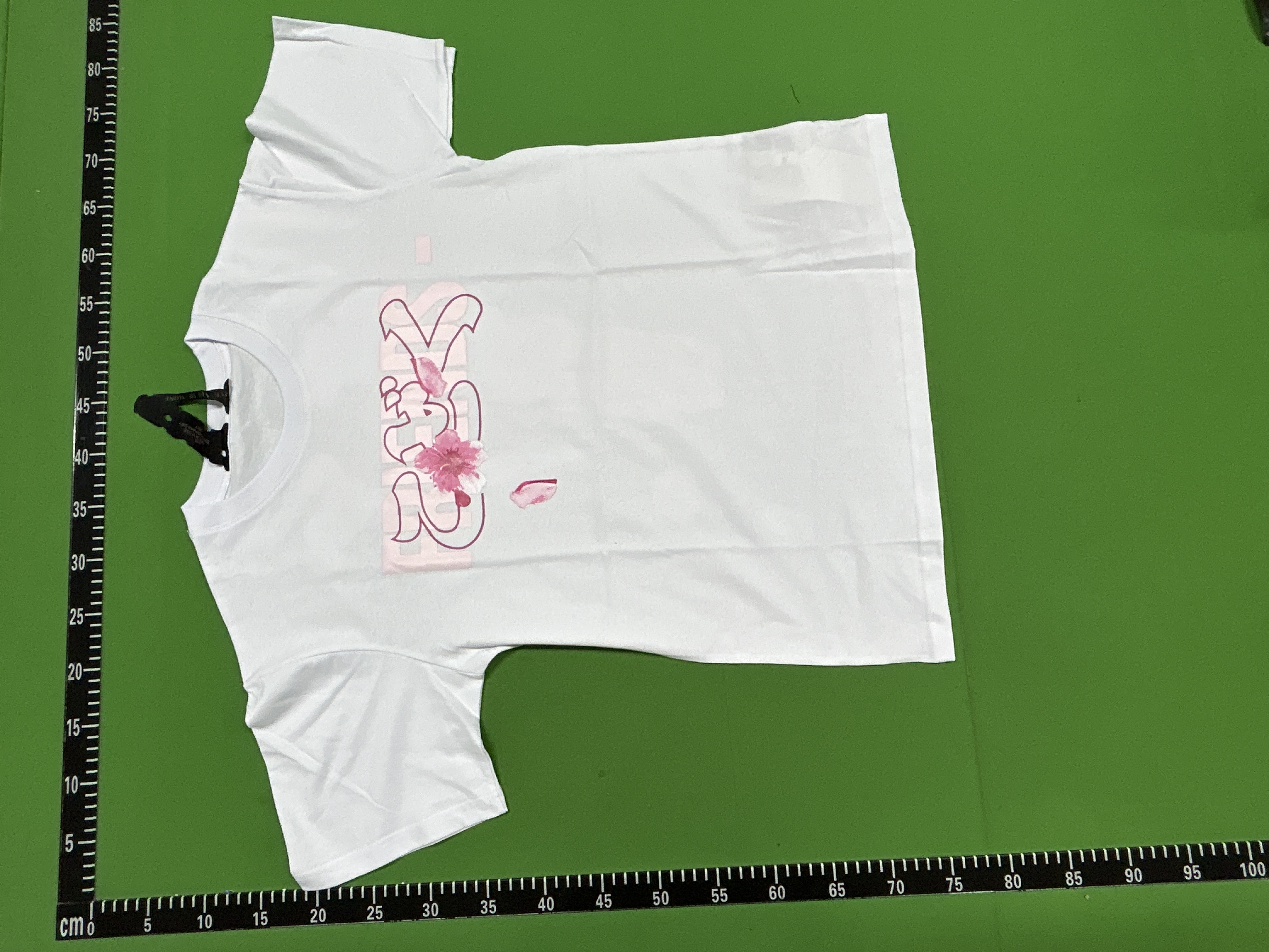 Vlonee T-shirt  GOOD INTENTIONS