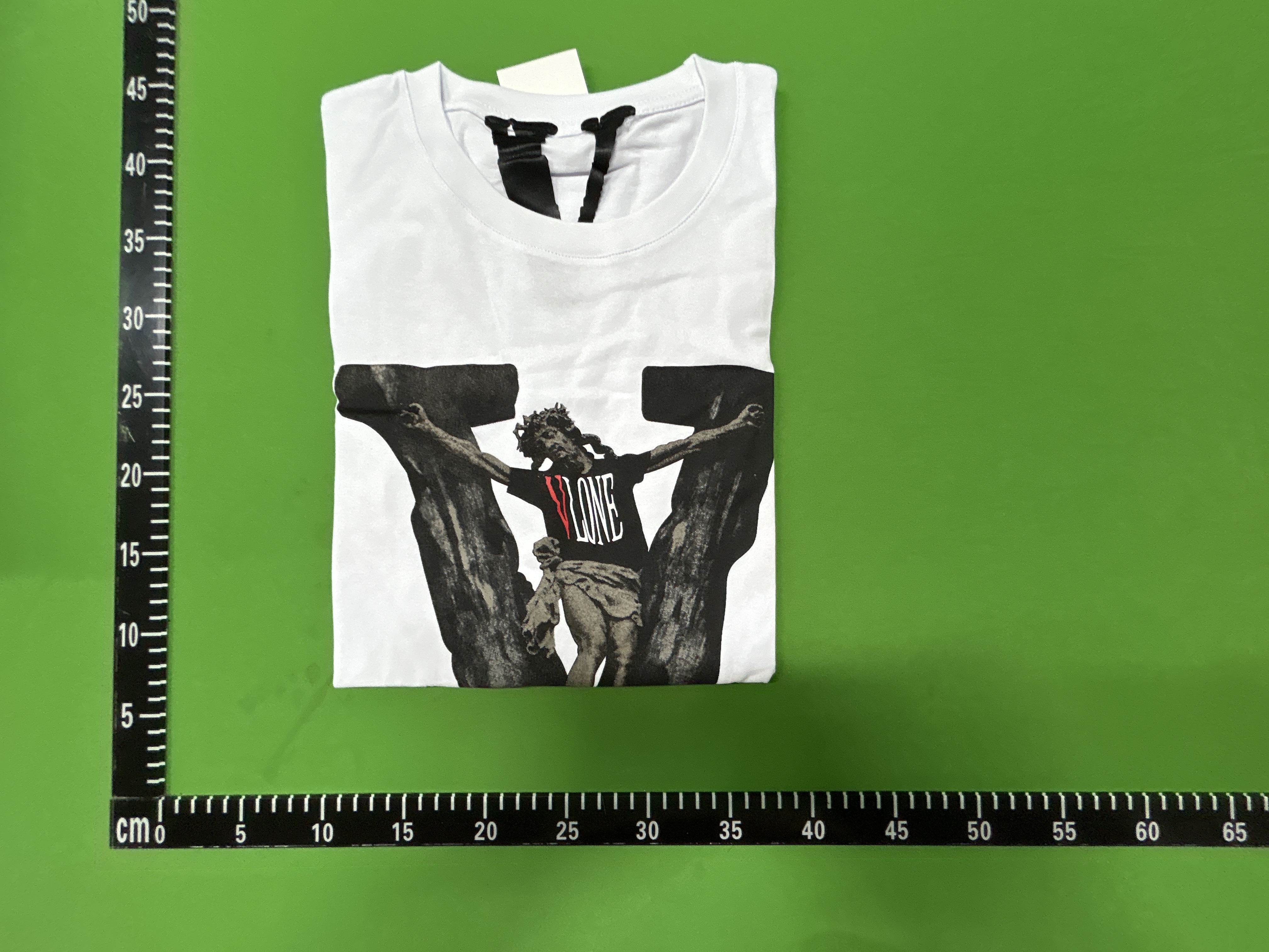 Vlonee T-shirt  GOOD INTENTIONS