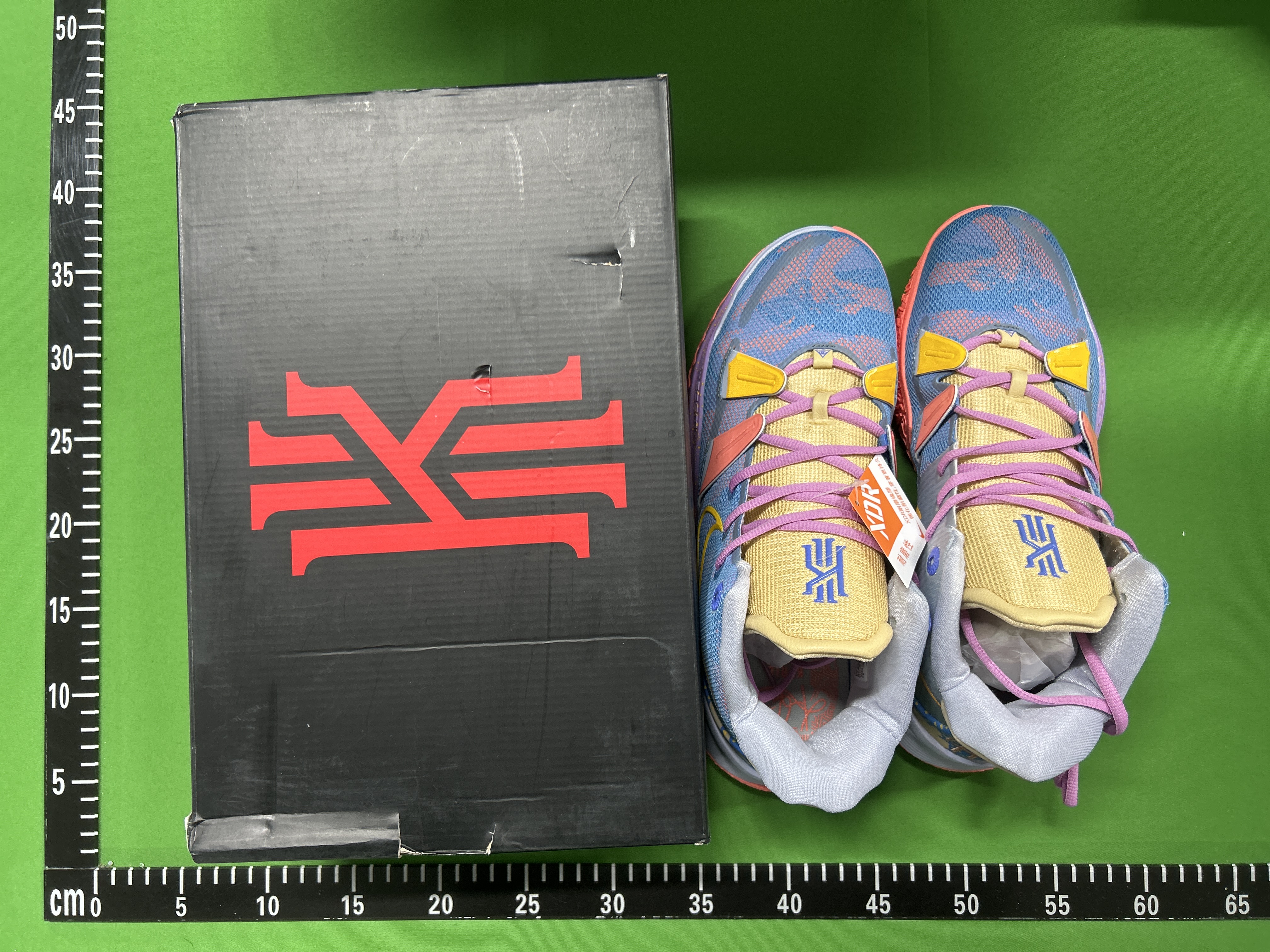 KYRIE 5 SPONGEBOB SQUAREPANTS