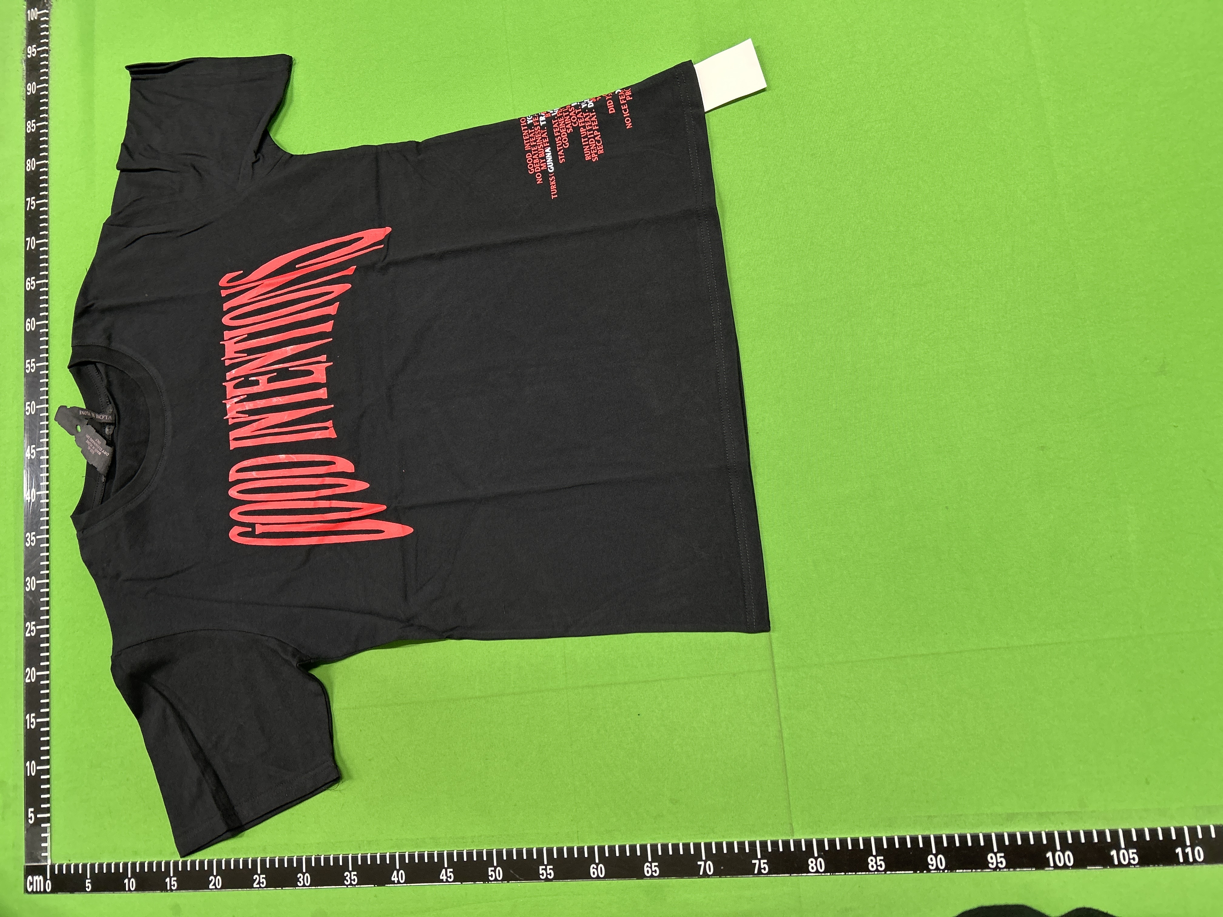 Vlonee T-shirt  GOOD INTENTIONS