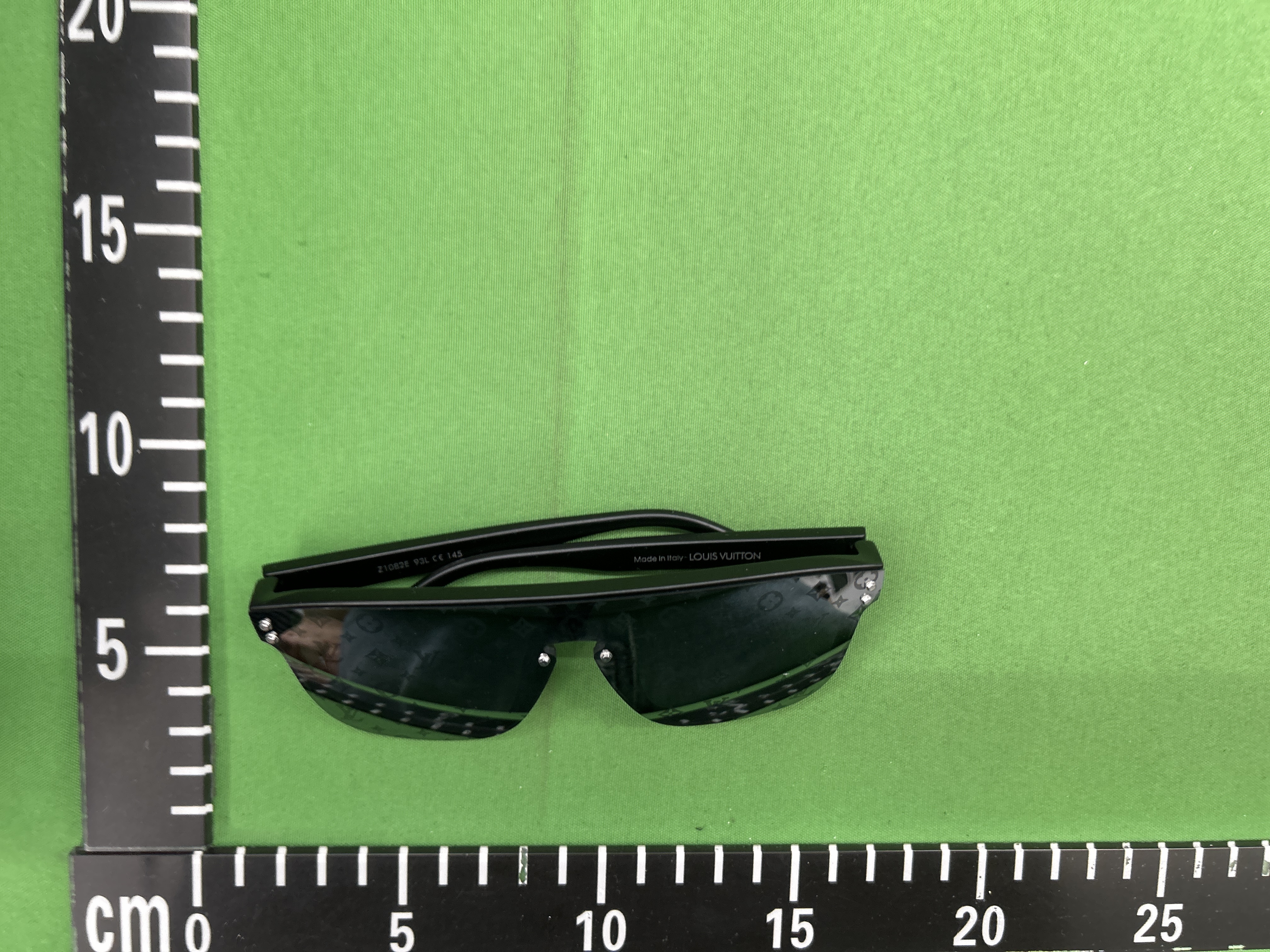 LV Louis Vuitton Sunglasses 3 colorways [Premium Quality]
