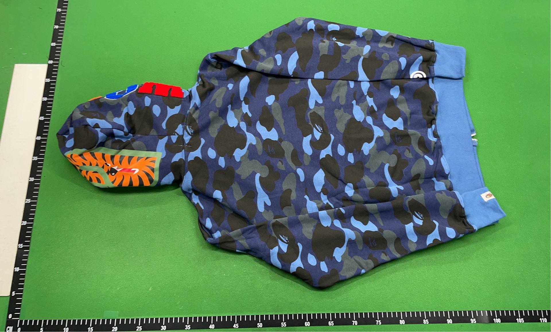 Bape Hoodie / Shorts